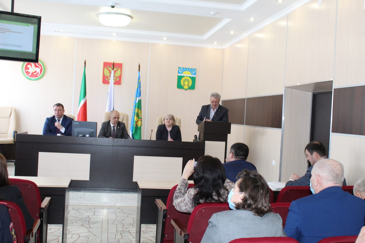 сәламәтлектә мөмкинлекләре чикләнгән затларны эшкә урнаштыру мәсьәләсе буенча киңәшмә 